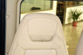 2015款福特新世代全顺2.2T柴油长轴豪华型