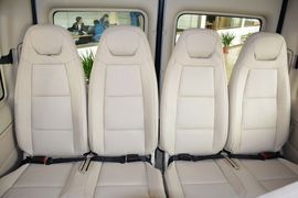 2015款福特新世代全顺2.2T柴油长轴豪华型