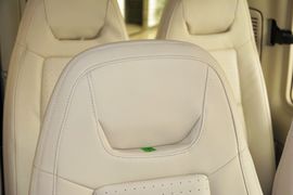 2015款福特新世代全顺2.2T柴油长轴豪华型