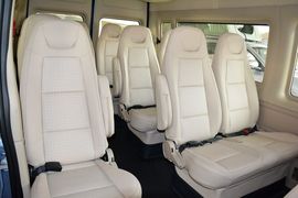 2015款福特新世代全顺2.2T柴油长轴豪华型