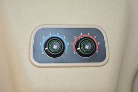 2015款福特新世代全顺2.2T柴油长轴豪华型