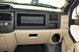 2015款福特新世代全顺2.2T柴油长轴豪华型