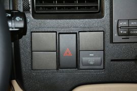 2015款福特新世代全顺2.2T柴油长轴豪华型