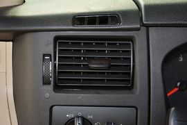 2015款福特新世代全顺2.2T柴油长轴豪华型