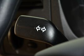 2015款福特新世代全顺2.2T柴油长轴豪华型