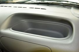 2015款福特经典全顺柴油长轴物流型中顶10座国4