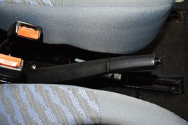 2015款福特经典全顺柴油长轴物流型中顶10座国4