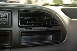 2015款福特经典全顺柴油长轴物流型中顶10座国4