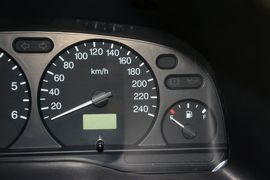 2015款福特经典全顺柴油长轴物流型中顶10座国4