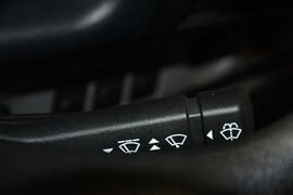 2015款福特经典全顺柴油长轴物流型中顶10座国4