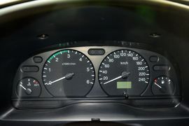 2015款福特经典全顺柴油长轴物流型中顶10座国4