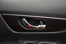 2014款日产奇骏2.0L