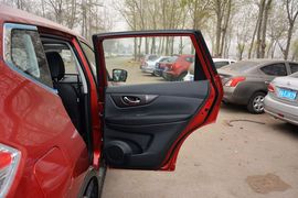 2014款日产奇骏2.0L