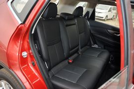 2014款日产奇骏2.0L