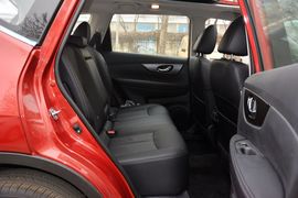 2014款日产奇骏2.0L