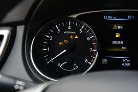 2014款日产奇骏2.0L