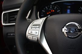 2014款日产奇骏2.0L