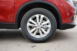 2014款日产奇骏2.0L