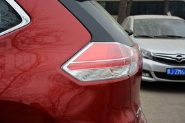 2014款日产奇骏2.0L