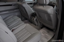 2008款奔驰R300L商务型