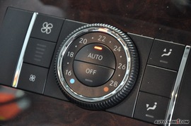 2008款奔驰R300L商务型