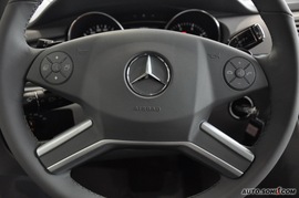 2008款奔驰R300L商务型