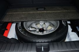 2015款现代全新途胜1.6T双离合两驱智能型