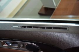 2015款大众辉腾3.0L精英定制型