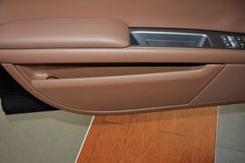 2015款大众辉腾3.0L精英定制型