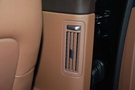 2015款大众辉腾3.0L精英定制型