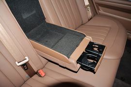 2015款大众辉腾3.0L精英定制型