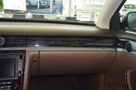 2015款大众辉腾3.0L精英定制型