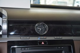 2015款大众辉腾3.0L精英定制型