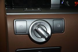 2015款大众辉腾3.0L精英定制型