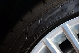 2015款大众辉腾3.0L精英定制型