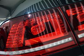 2015款大众辉腾3.0L精英定制型