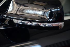 2015款大众辉腾3.0L精英定制型