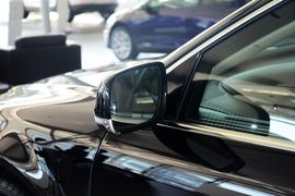 2015款大众辉腾3.0L精英定制型