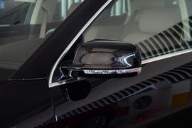 2015款大众辉腾3.0L精英定制型