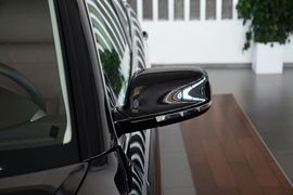 2015款大众辉腾3.0L精英定制型