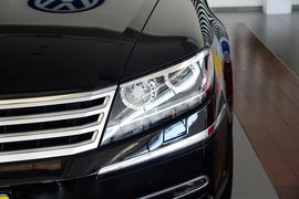 2015款大众辉腾3.0L精英定制型