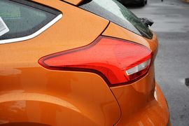 2015款福特福克斯两厢1.5L