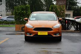 2015款福特福克斯两厢1.5L