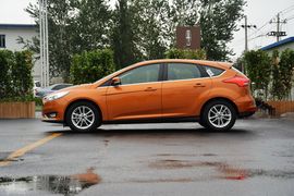 2015款福特福克斯两厢1.5L