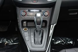 2015款福特福克斯两厢1.5L