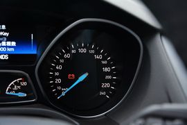 2015款福特福克斯两厢1.5L