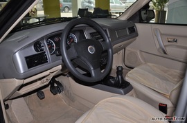 大众桑塔纳志俊1.8L手动休闲型