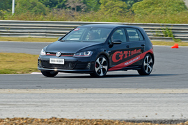 赛道试驾一汽-大众高尔夫GTI