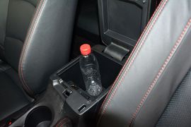 2016款马自达昂克赛拉两厢2.0L自动运动型到店实拍