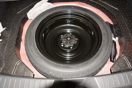 2016款马自达昂克赛拉两厢2.0L自动运动型